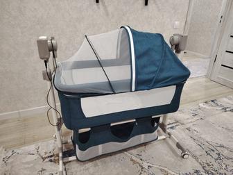 Продается кровать манеж