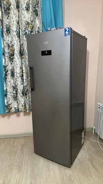 Продам морозильную камеру