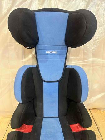 Продается авто кресло recaro
