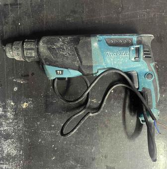 Перфоратор Makita продам