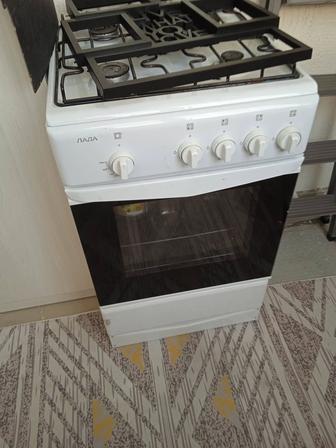 Продам газовую плиту новую