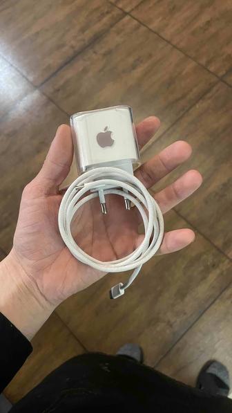 Зарядка от айфона оригинал