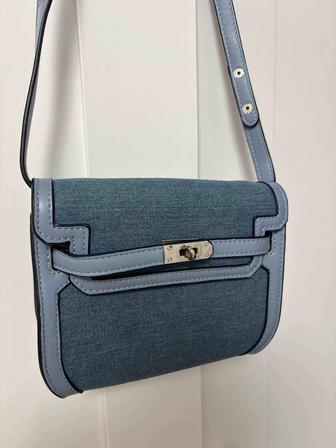 Продам женскую сумку