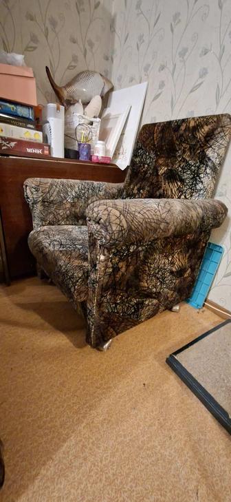 отдам диван и 2 кресла, самовывоз
