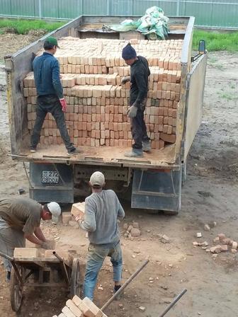 Жженый красный кирпич