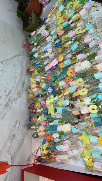 Продаю мармеладки на шпажках