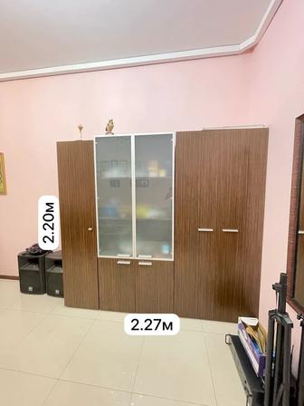 Продам офисную мебель 2 стола