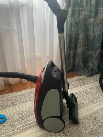 продам б/у пылесос