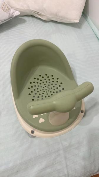 Шезлонг, тазики для купания, коврик детский, сиденье для купания