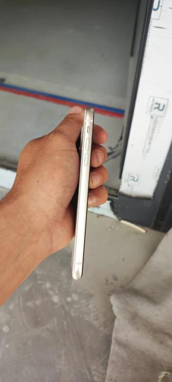 Продам или поменяю айфон 11 128gb