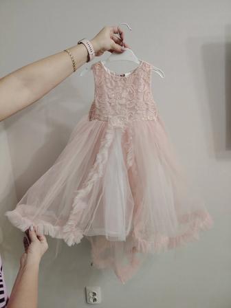 Продам нарядные платья