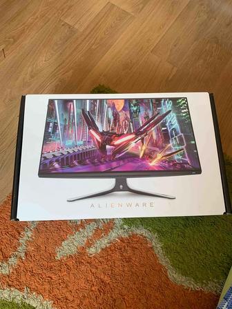 Монитор Dell Alienware