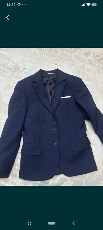 Продам школьный пиджак для мальчиков