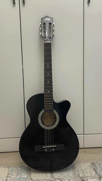 Гитара, в комплекте чехол