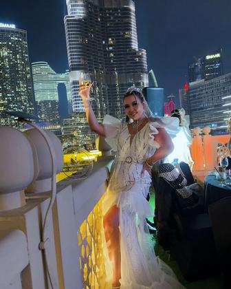 Вечернее платье