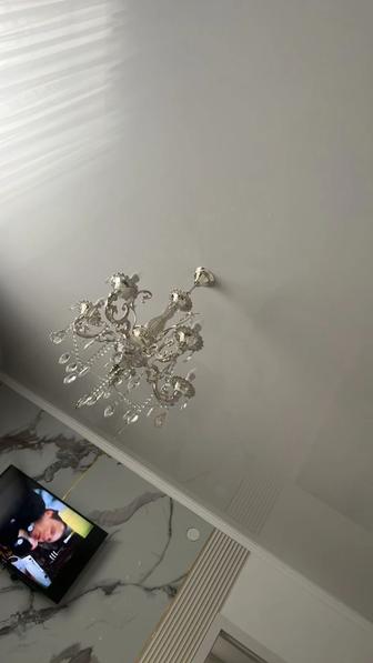 Люстра шикарная