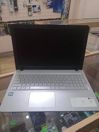 Asus vivobook i3 6100U 2.30
