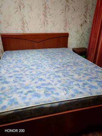 Продам 2х спальный кровать