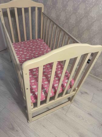 Продам кроватку