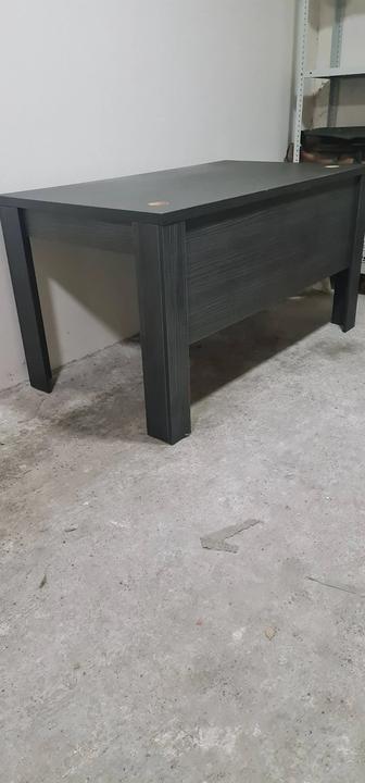 Продам рабочий стол 20 000 тенге