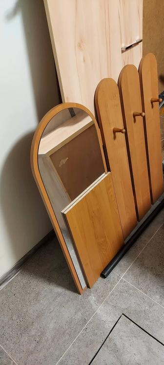 Продам тумбочку б.у.