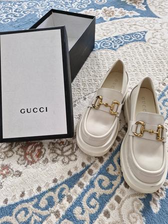 Продам лоферы Gucci 38 р