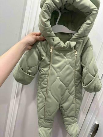 Продам детский демисезонный комбинезон