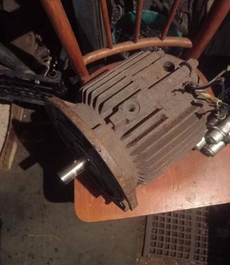 Электродвигатель трёхфазный