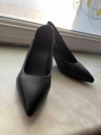 Продам туфли женские
