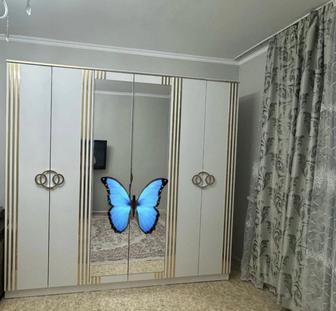 Продам шкаф 6 дверный большой
