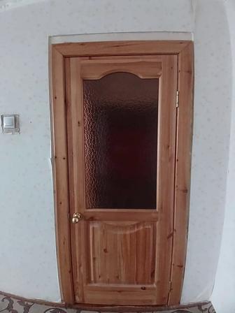 Продам двери межкомнатные ( 5 дверей)