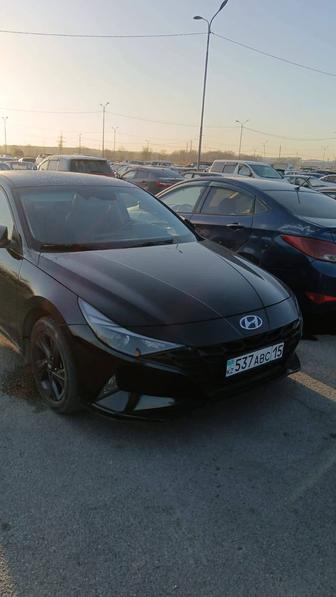 Elantra 2023 под такси за 15.000