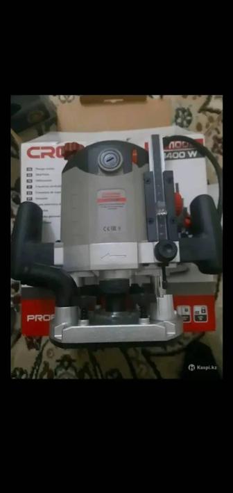 Фрезер вертикальный CROWN CT-11002 новый