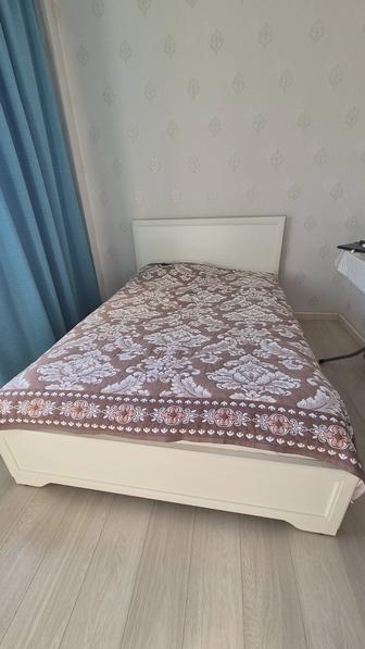 Продам кровать б/у Ikea