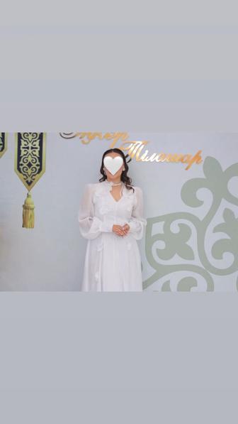 Көйлек сатылады.