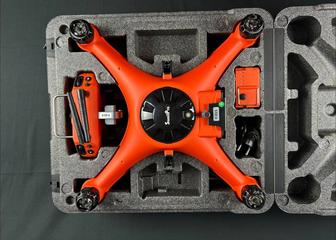 Водонепроницаемый квадрокоптер SwellPro SplashDrone 4