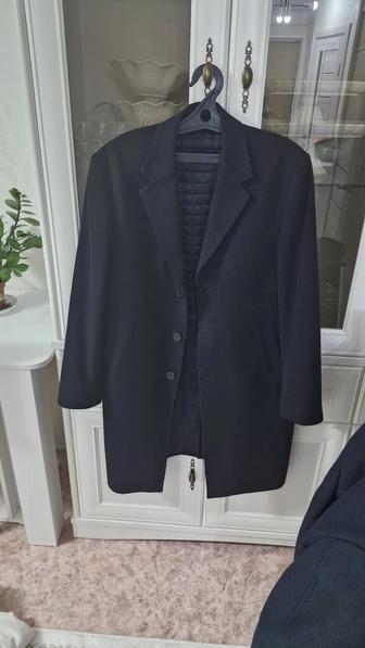 Продам.пальто.сост.Размер.52.отл.сост.Торг.есть.Срочно.