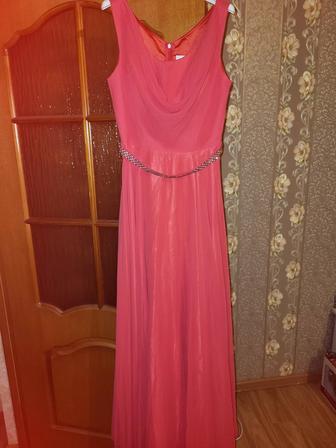 Вечернее шикарное платье