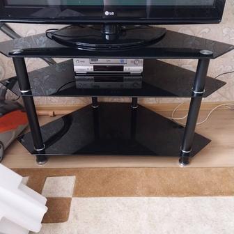 Продам подставку под тв стекло.