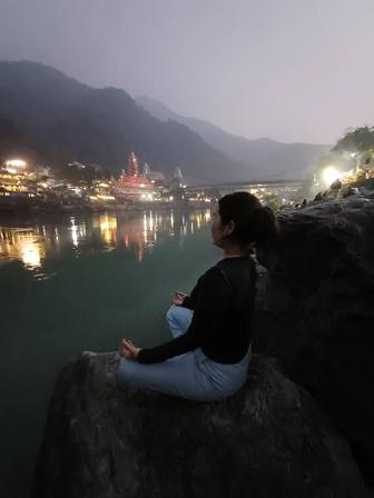 Сессии медитаций для частных лиц и корпоративных компаний.