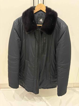 Продам зимнюю мужскую куртку