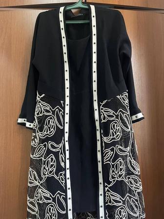 Черное платье