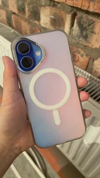 Продам Айфон 16