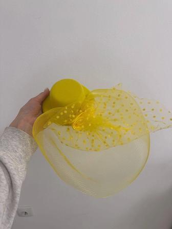 Шляпа желтая