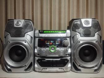 Музыкальный центр LG