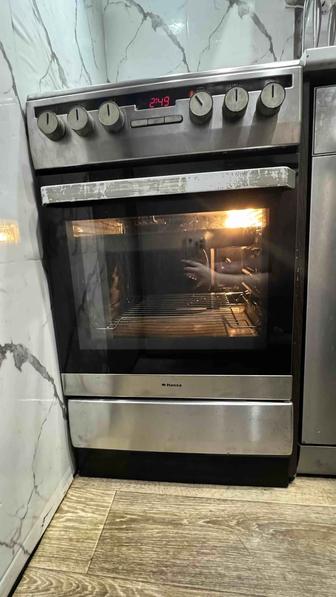 Продам электроплиту Hansa