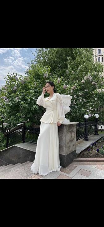 Продам двойку Костюм