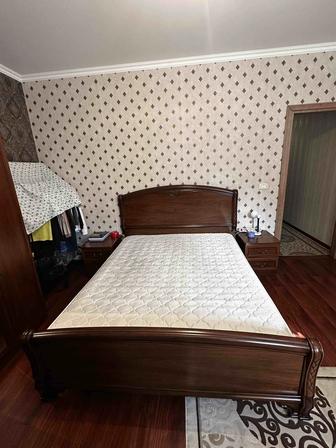 Продам спальный гарнитур