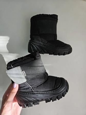 Продам детские сапожки