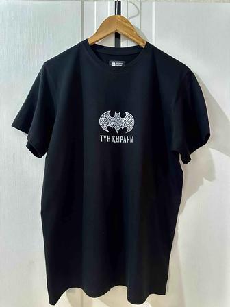 Черная футболка. Түн қыраны